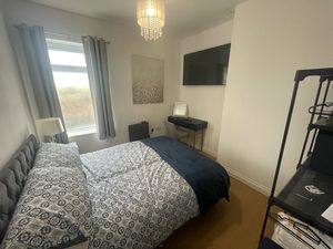 Photo 4- click for photo gallery